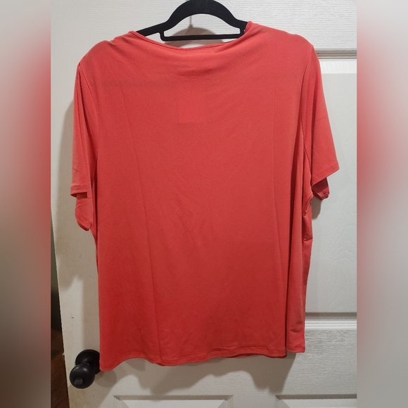 Studio II v neck top - Picture 2 of 2